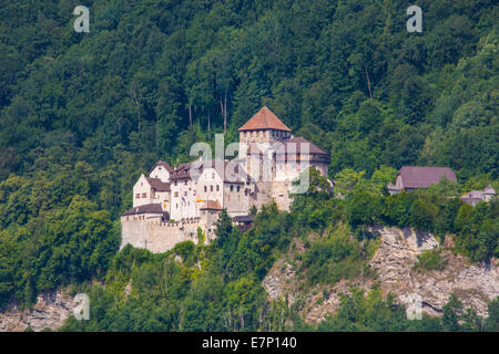 Il Liechtenstein, Europa, Vaduz, architettura, castello, città famosa, paesaggio, molla, turistica, viaggi Foto Stock