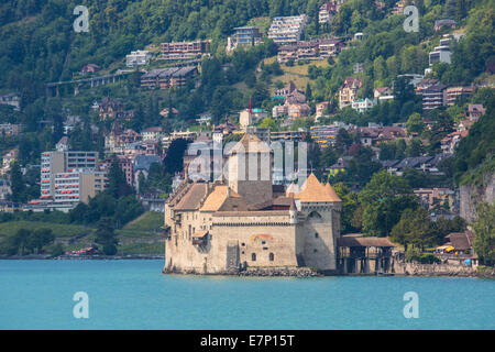 Chillon, Vaud, Leman, sul Lago di Ginevra, Svizzera, Europa, architettura, castello, storia, lago, paesaggio, molla, turistico, trave Foto Stock