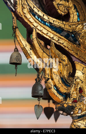 Thailandia, Bangkok, dettaglio del tempio buddista Foto Stock