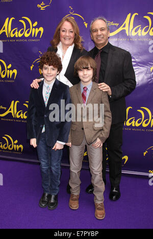 Serata di Apertura del Broadway Aladdin presso il Nuovo Teatro di Amsterdam - Arrivi. Dotato di: Guest dove: New York New York, Stati Uniti quando: 20 Mar 2014 Foto Stock