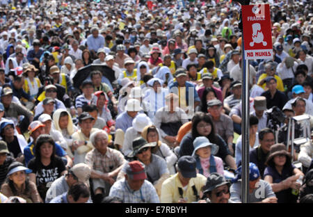 Tokyo, Giappone. 23 Sett 2014. Le persone che frequentano un anti-nucleare di dimostrazione in Tokyo, Giappone, Sett. 23, 2014. 16.000 persone hanno partecipato alla manifestazione. Credito: Stringer/Xinhua/Alamy Live News Foto Stock