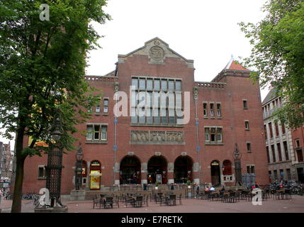 Beurs van Berlage (1896-1903) edificio su Damrak, nel centro di Amsterdam. Precedentemente noto come una merce di scambio. Architetto H.P. Berlage Foto Stock