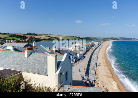 Slapton Sands e Torcross spiaggia nel sud prosciutti, Devon con Slapton Ley Riserva Naturale in background Foto Stock