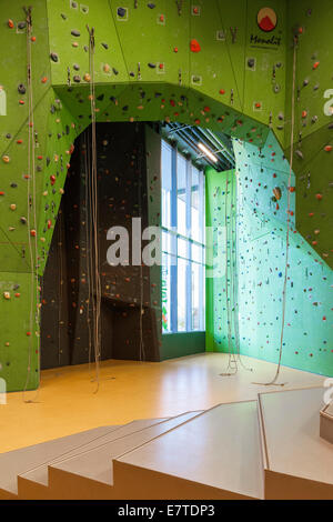 Fala Park Wolzstyn architetto Polonia PL Architekci 2012 rock climbing area. Foto Stock