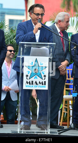 Le stelle della famiglia animata film 'Rio 2' frequentare l inaugurazione di Miami del primo Walk of Fame con: Francesco Suarez,Andy Garcia,città di sindaco della città di Miami Tomas Regalado dove: Miami, Florida, Stati Uniti quando: 21 Mar 2014 Foto Stock