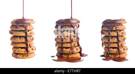 La colata di cioccolato su cookie Foto Stock