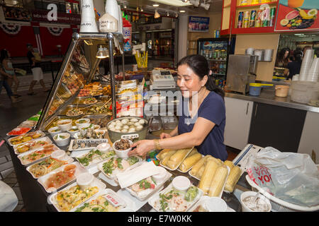 Ristorante vietnamita, food court, Asian Garden Mall, City of Westminster, Orange County, California Foto Stock