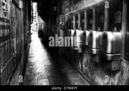 Telefoni pubblici a Venezia. Foto Stock