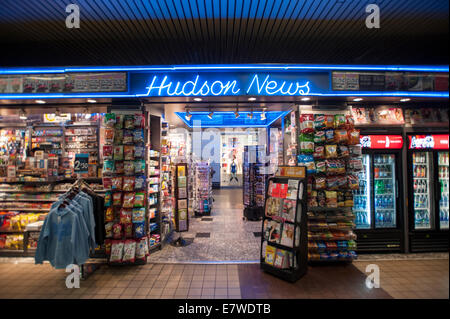 Hudson News Stand Foto Stock