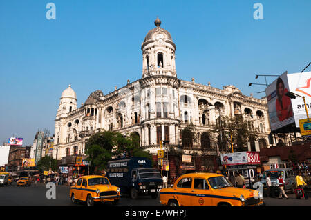 Ambasciatore giallo taxi di Calcutta, in India. Foto Stock