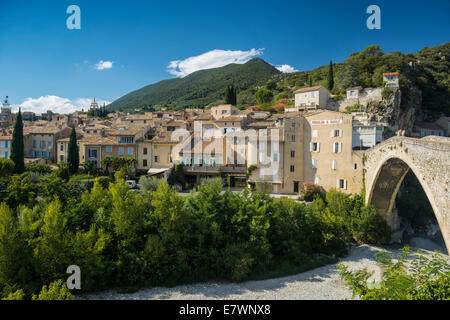 Townscape, Nyons, della Drôme Rhône-Alpes, Provenza, Francia Foto Stock