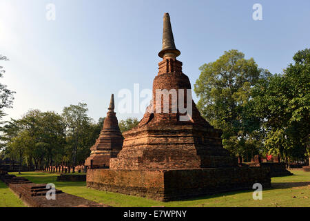 Chedi di Wat Phra Kaeo, Parco Storico di Kamphaeng Phet, Thailandia del Nord della Thailandia Foto Stock