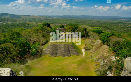 Xunantunich sito maya rovine nel Belize Foto Stock
