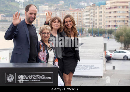 Josean Bengoetxea, Itziar Aizpuru, Nagore Aranburu e Itziar Ituno durante il 'Loreak' photocall della 62a San Sebastian Film Festival internazionale su Settembre 23, 2014/picture alliance Foto Stock