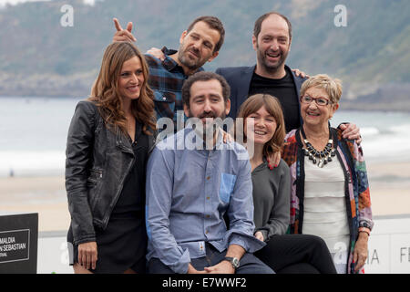 Itziar Ituno, Direttore Jon Garano, Direttore Jose Mari Goenaga, Nagore Aranburu, Josean Bengoetxea e Itziar Aizpuru durante il 'Loreak' photocall della 62a San Sebastian Film Festival internazionale su Settembre 23, 2014/picture alliance Foto Stock