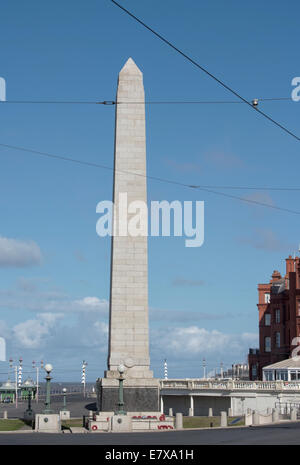 War Memorial Situato sul lungomare di Blackpool Foto Stock