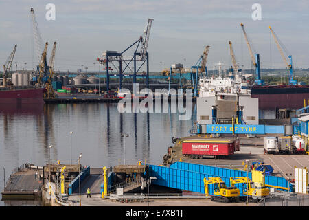 Inghilterra Tyne & Wear, Newcastle, Tyne port Foto Stock