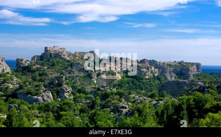 Borgo medievale di Les Baux de Provence, Alpilles, Bouches-du-Rhone , Francia, Europa Foto Stock