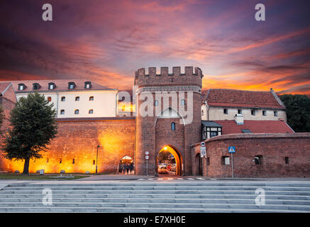 Tramonto sulla città vecchia di Torun, Polonia. Foto Stock