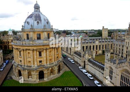 La Radcliffe Camera è un edificio a Oxford, Inghilterra, progettato da James Gibbs in inglese in stile palladiano e costruita nel 1737- Foto Stock