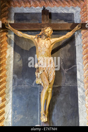 Padova, Italia - 10 settembre 2014: La Crocifissione statua che si trova nella chiesa di San Gaetano e la cappella della Crocifissione Foto Stock