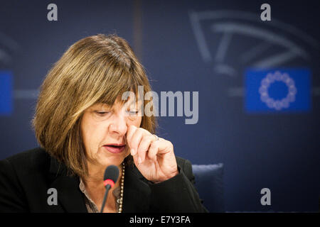 Bruxelles, BXL, Belgio. 26 Sep, 2014. Membro tedesco del parlamento europeo ( MEP ), Rebecca Harms, che ha volato ieri a Mosca per osservare la prova oggi stesso per accuse di spionaggio del pilota ucraino Nadiya Savchenko - ieri è stato negato l'ingresso in Russia, nonostante i titolari di un passaporto diplomatico. Dopo tre ore di attesa in aeroporto di Mosca aveva detto che lei era un ''indesiderabile'' persona in Russia e che la sua voce sarebbe un ''atto criminale''. Credito: ZUMA Press, Inc./Alamy Live News Foto Stock