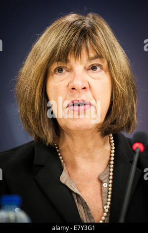 Bruxelles, BXL, Belgio. 26 Sep, 2014. Membro tedesco del parlamento europeo ( MEP ), Rebecca Harms, che ha volato ieri a Mosca per osservare la prova oggi stesso per accuse di spionaggio del pilota ucraino Nadiya Savchenko - ieri è stato negato l'ingresso in Russia, nonostante i titolari di un passaporto diplomatico. Dopo tre ore di attesa in aeroporto di Mosca aveva detto che lei era un ''indesiderabile'' persona in Russia e che la sua voce sarebbe un ''atto criminale''. Credito: ZUMA Press, Inc./Alamy Live News Foto Stock