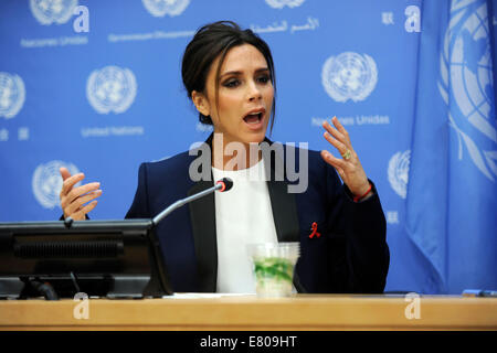 L UNAIDS international Ambasciatrice di buona volontà, British fashion designer Victoria Beckham partecipa a una conferenza stampa sulla branca del sessantanovesima sessione dell' Assemblea generale delle Nazioni Unite presso le Nazioni Unite a New York il 25 settembre 2014/picture alliance Foto Stock