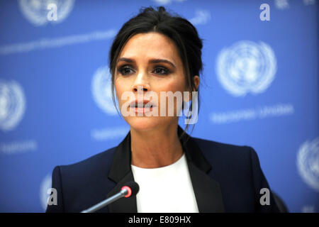 L UNAIDS international Ambasciatrice di buona volontà, British fashion designer Victoria Beckham partecipa a una conferenza stampa sulla branca del sessantanovesima sessione dell' Assemblea generale delle Nazioni Unite presso le Nazioni Unite a New York il 25 settembre 2014/picture alliance Foto Stock