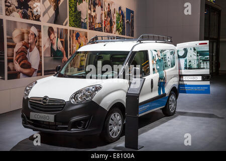 Nuovo Opel Combo Van al sessantacinquesimo IAA Veicoli Commerciali 2014 a Hannover, Germania Foto Stock