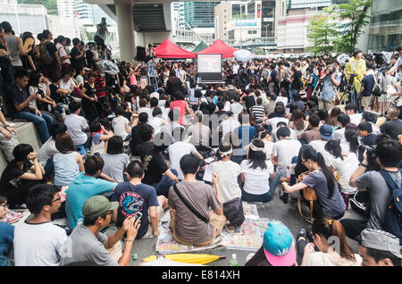 HONG KONG - 20 giugno: manifestanti radunati al di fuori della sede del governo a giugno 20, 2014 a Hong Kong.