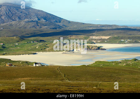 Vista panoramica attraverso Uig Bay e spiaggia dell'isola di Lewis nelle Western Isles Foto Stock