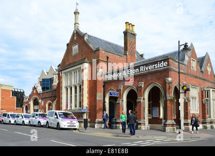 Windsor e Eton Riverside stazione ferroviaria, Datchet Road, Windsor, Berkshire, Inghilterra, Regno Unito Foto Stock