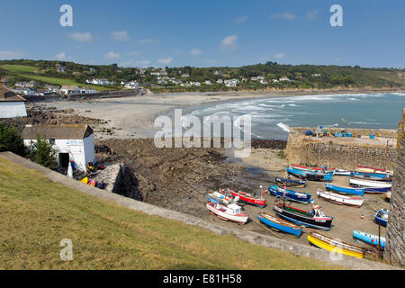 Coverack Cornwall Inghilterra costa del Regno Unito villaggio di pescatori la lucertola penisola a sud ovest Inghilterra in estate Foto Stock