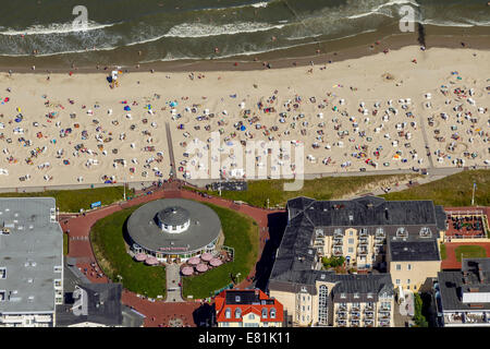 Vista aerea, la spiaggia e il Café pudding, Wangerooge, Est Isole Frisone, Frisia orientale, Bassa Sassonia, Germania Foto Stock
