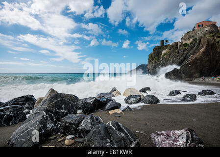 Spiaggia, Vernazza, Cinque Terre Liguria, Italia Foto Stock