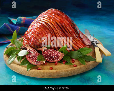 Melograno ciliegio satinato taglio a spirale prosciutto intero Foto Stock