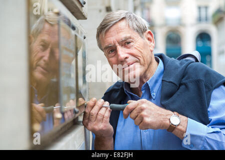 Piastra professionale, illustrazione per il pensionamento. Foto Stock