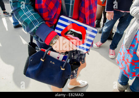 Blogger e stilista Elisa Nalin arrivando al Carven Primavera/Estate 2015 Runway show di Parigi, Francia - Settembre 25, 2014 - Foto: Pista Manhattan/Celine Gaille/picture alliance Foto Stock