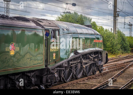 L'A4 Pacific locomotiva a vapore Unione del Sud Africa a Warrington Bank Quay station en-route a Holyhead nel Galles del Nord. Foto Stock