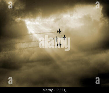 GB - DEVON: le lame Aerobatic Team Display eseguendo su Torquay Foto Stock