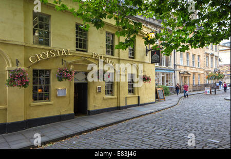 Il Crystal Palace Pub di Abbey verde, bagno, Somerset, Inghilterra, Regno Unito Foto Stock