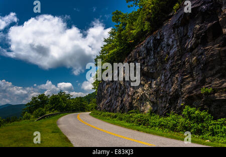 Scogliere lungo la Blue Ridge Parkway nella Carolina del Nord. Foto Stock