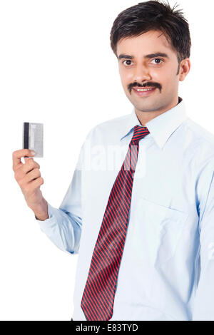 Indian business man mostra Carta di Credito Foto Stock