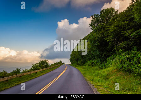 La Blue Ridge Parkway, nei pressi di Asheville, North Carolina. Foto Stock