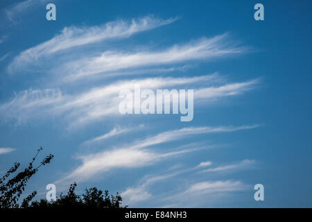 Insolita formazione di nuvole Essex Foto Stock