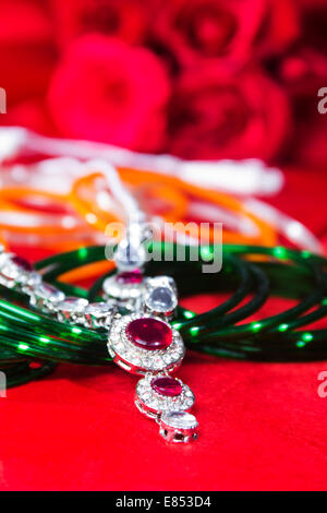 Indiano gioielli di nozze nessuno Foto Stock