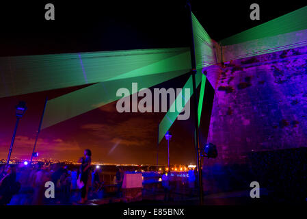 LUMINA Light Festival, cascias del Portogallo. Installazioni artistiche attraverso le strade e la spiaggia di Cascais Foto Stock