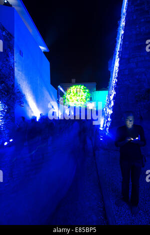 LUMINA Light Festival, cascias del Portogallo. Installazioni artistiche attraverso le strade e la spiaggia di Cascais Foto Stock