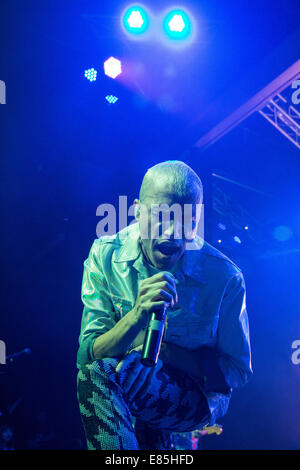 Santa Ana, CA, Stati Uniti d'America. Il 30 settembre, 2014. Il Neon alberi all'Osservatorio di Santa Ana, CA, Stati Uniti d'America Credito: Maria Campana/Alamy Live News Foto Stock